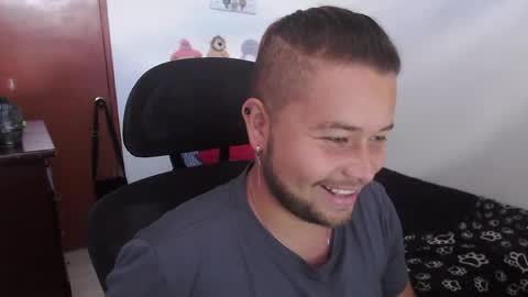 Snapshot of johanleonsweetboy chatting on 30, 4, 2026 JOHAN independient model online show from 30, 4, 2026