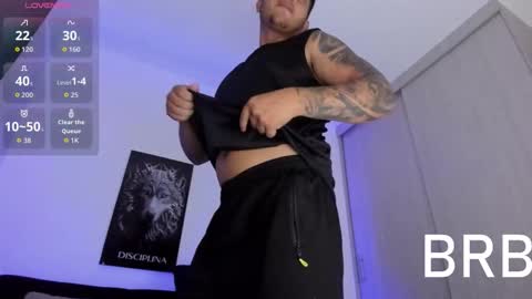 Snapshot of johansmith__ chatting on 4, 12, 2025 Johan Smith online show from 4, 12, 2025