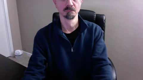 john757533 online show from 11, 2, 2025