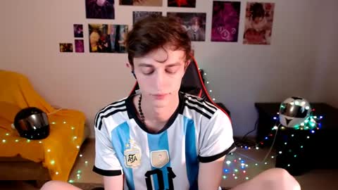 Snapshot of john_winx chatting on 5, 4, 2026 john_winx online show from 5, 4, 2026