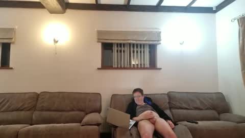 Snapshot of johnathan_stuart33 chatting on 7, 6, 2026 johnathan_stuart33 online show from 7, 6, 2026