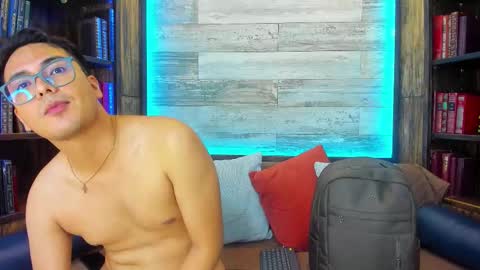 Snapshot of johnbelrose chatting on 19, 10, 2025 johnbelrose online show from 19, 10, 2025