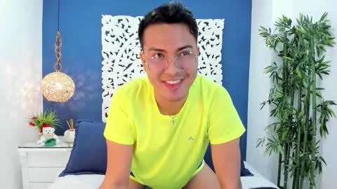 Snapshot of johnbelrose chatting on 16, 11, 2025 johnbelrose online show from 16, 11, 2025