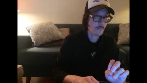 Johnee online show from 17, 10, 2025