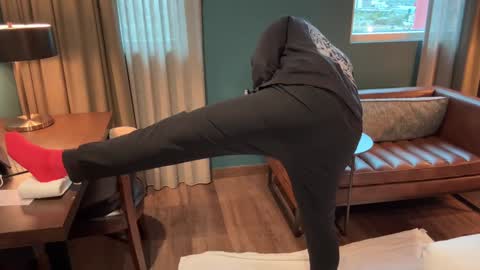 J online show from 6, 12, 2024