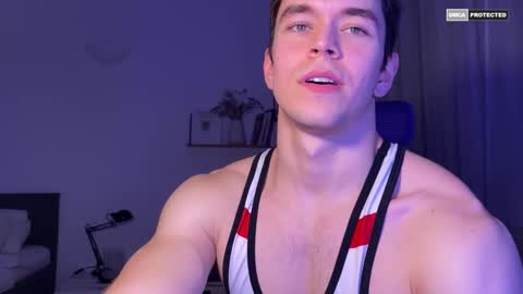 Snapshot of johnnnyhorny chatting on 17, 12, 2025 Johnny online show from 17, 12, 2025