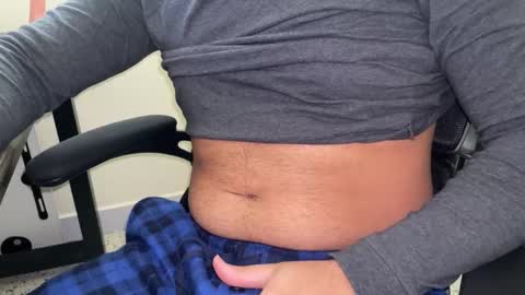 Snapshot of johnnsins1 chatting on 25, 11, 2025 JohnnSins online show from 25, 11, 2025