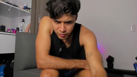 Snapshot of johnny_bravo777 chatting on 5, 2, 2025 johnny_bravo777 online show from 5, 2, 2025