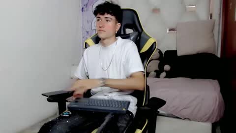 johnny_cagee online show from 8, 1, 2026