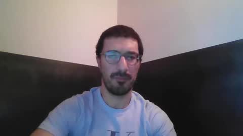 Snapshot of johnparis7575 chatting on 29, 3, 2026 Johnfrench online show from 29, 3, 2026