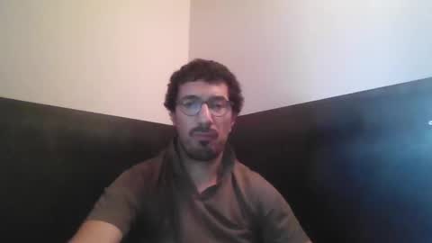 Snapshot of johnparis7575 chatting on 18, 5, 2026 Johnfrench online show from 18, 5, 2026