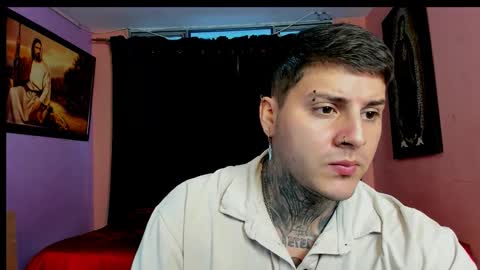 Snapshot of johny_multicum chatting on 25, 11, 2025 Johny online show from 25, 11, 2025