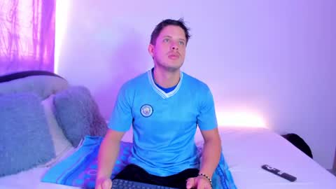 johnycooper08 online show from 26, 6, 2026