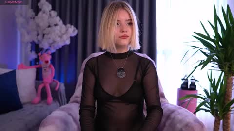 Paula online show from 1, 12, 2025