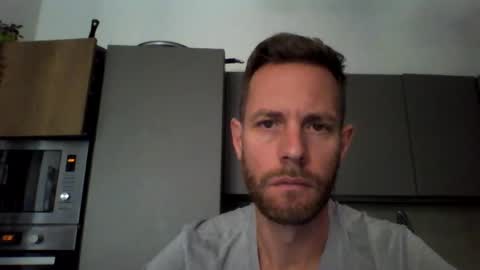 jojo19844 online show from 17, 9, 2025