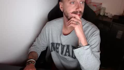 Snapshot of jojo2aix chatting on 27, 9, 2025 for your pleasure  online show from 27, 9, 2025