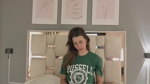 Snapshot of jolie_lov chatting on 1, 11, 2025 jolie_lov online show from 1, 11, 2025