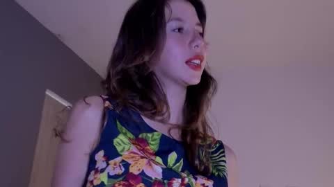 Snapshot of jolie_lov chatting on 20, 11, 2025 jolie_lov online show from 20, 11, 2025