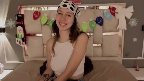 Snapshot of jolie_lov chatting on 29, 11, 2025 jolie_lov online show from 29, 11, 2025