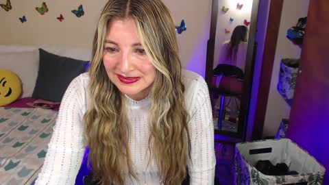 Jolie Mature online show from 5, 12, 2024