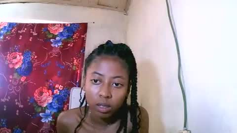Snapshot of joliekah27 chatting on 24, 1, 2025 joliekah27 online show from 24, 1, 2025