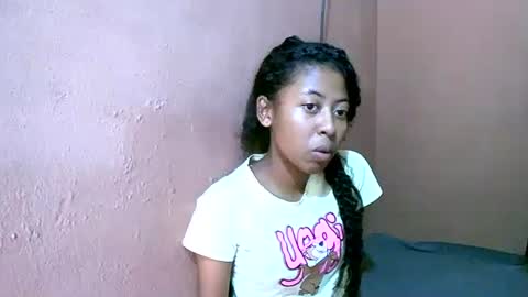 Snapshot of joliekah27 chatting on 25, 2, 2025 joliekah27 online show from 25, 2, 2025