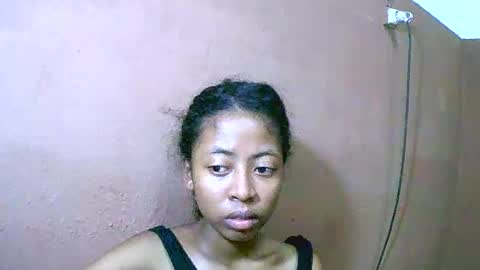 Snapshot of joliekah27 chatting on 4, 3, 2025 joliekah27 online show from 4, 3, 2025