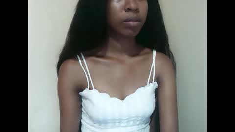 joliekah27 online show from 28, 3, 2026