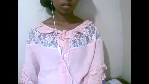 joliekah27 online show from 16, 4, 2026