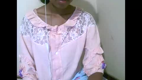 Snapshot of joliekah27 chatting on 17, 4, 2026 joliekah27 online show from 17, 4, 2026