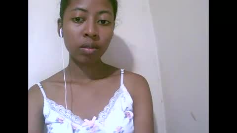 Snapshot of joliekah27 chatting on 18, 4, 2026 joliekah27 online show from 18, 4, 2026