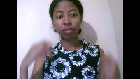 Snapshot of joliekah27 chatting on 27, 4, 2026 joliekah27 online show from 27, 4, 2026