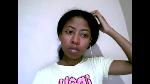Snapshot of joliekah27 chatting on 26, 5, 2026 joliekah27 online show from 26, 5, 2026