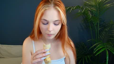 Polly  online show from 15, 1, 2025