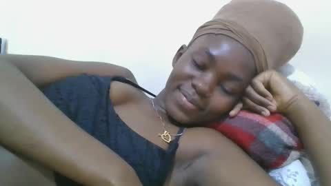 Snapshot of jollynabeb chatting on 17, 10, 2025 jollynabeb online show from 17, 10, 2025