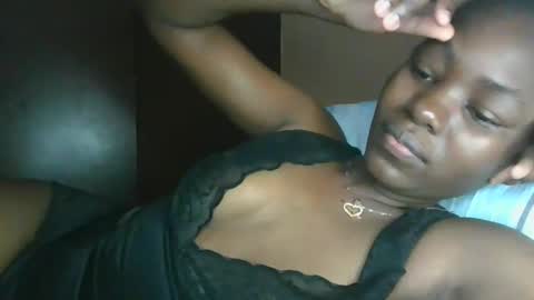 Snapshot of jollynabeb chatting on 14, 12, 2025 jollynabeb online show from 14, 12, 2025