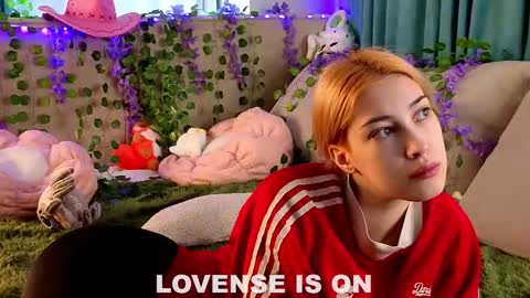 Snapshot of jolyndeb chatting on 9, 2, 2026 Viola online show from 9, 2, 2026