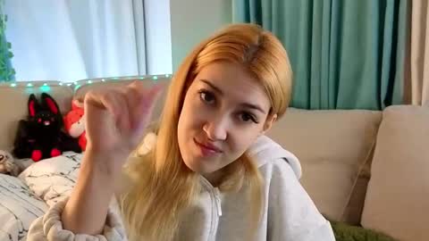 Snapshot of jolyndeb chatting on 16, 2, 2026 Viola online show from 16, 2, 2026