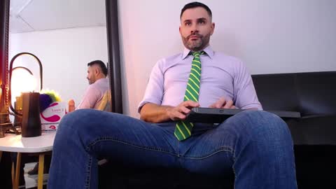 Snapshot of jonas_beard1 chatting on 6, 1, 2025 JONAS BEARD online show from 6, 1, 2025