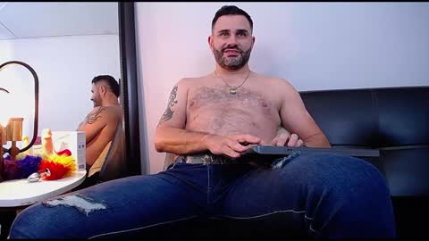 Snapshot of jonas_beard1 chatting on 11, 1, 2025 JONAS BEARD online show from 11, 1, 2025
