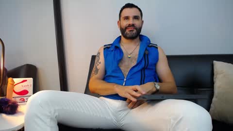 Snapshot of jonas_beard1 chatting on 28, 1, 2025 JONAS BEARD online show from 28, 1, 2025