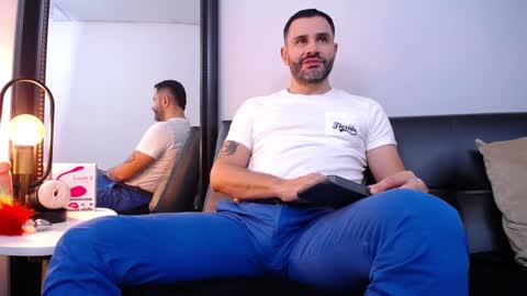 Snapshot of jonas_beard1 chatting on 6, 2, 2025 JONAS BEARD online show from 6, 2, 2025