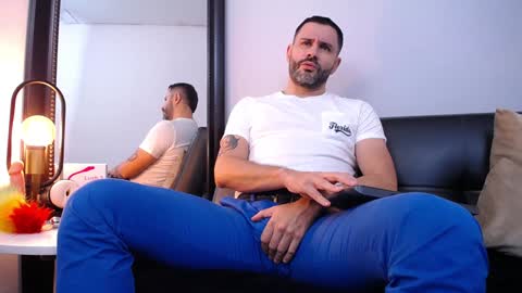 Snapshot of jonas_beard1 chatting on 6, 2, 2025 JONAS BEARD online show from 6, 2, 2025