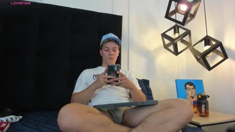Jonathan Danielss  online show from 5, 3, 2025