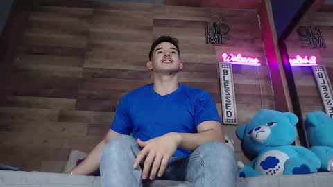 jonathancast08 online show from 29, 9, 2025