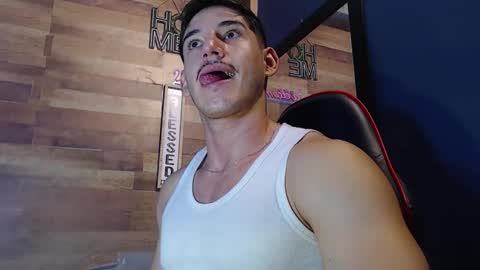 jonathancast08 online show from 6, 11, 2025