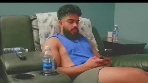 Snapshot of jonathanliyaz1 chatting on 19, 9, 2025 royjon online show from 19, 9, 2025
