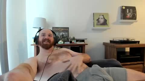 Snapshot of jonnlulz chatting on 17, 1, 2025 Jon online show from 17, 1, 2025