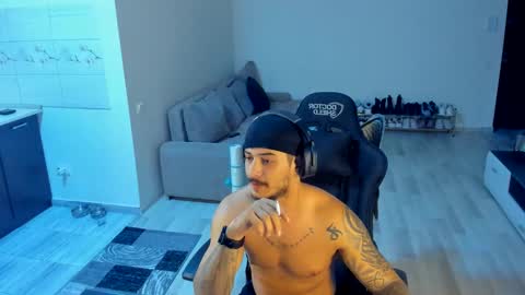 jonnyporn1 online show from 1, 11, 2025