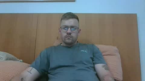 jonoy1995 online show from 3, 3, 2025